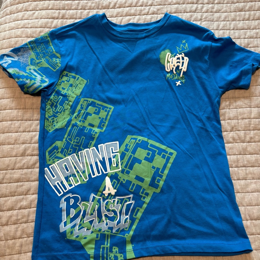 NWOT Set of 2 Minecraft Short Sleeve Tees - Picture 4 of 4